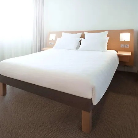 Novotel Lausanne Bussigny Otel