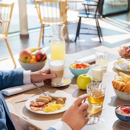 Novotel Lausanne Bussigny 4* Crissier