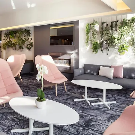 Otel Novotel Lausanne Bussigny 4*