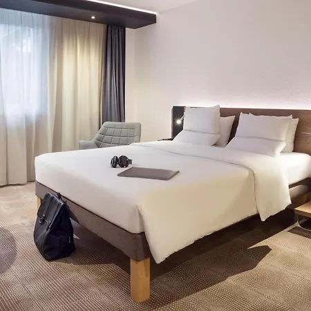 Novotel Lausanne Bussigny Otel
